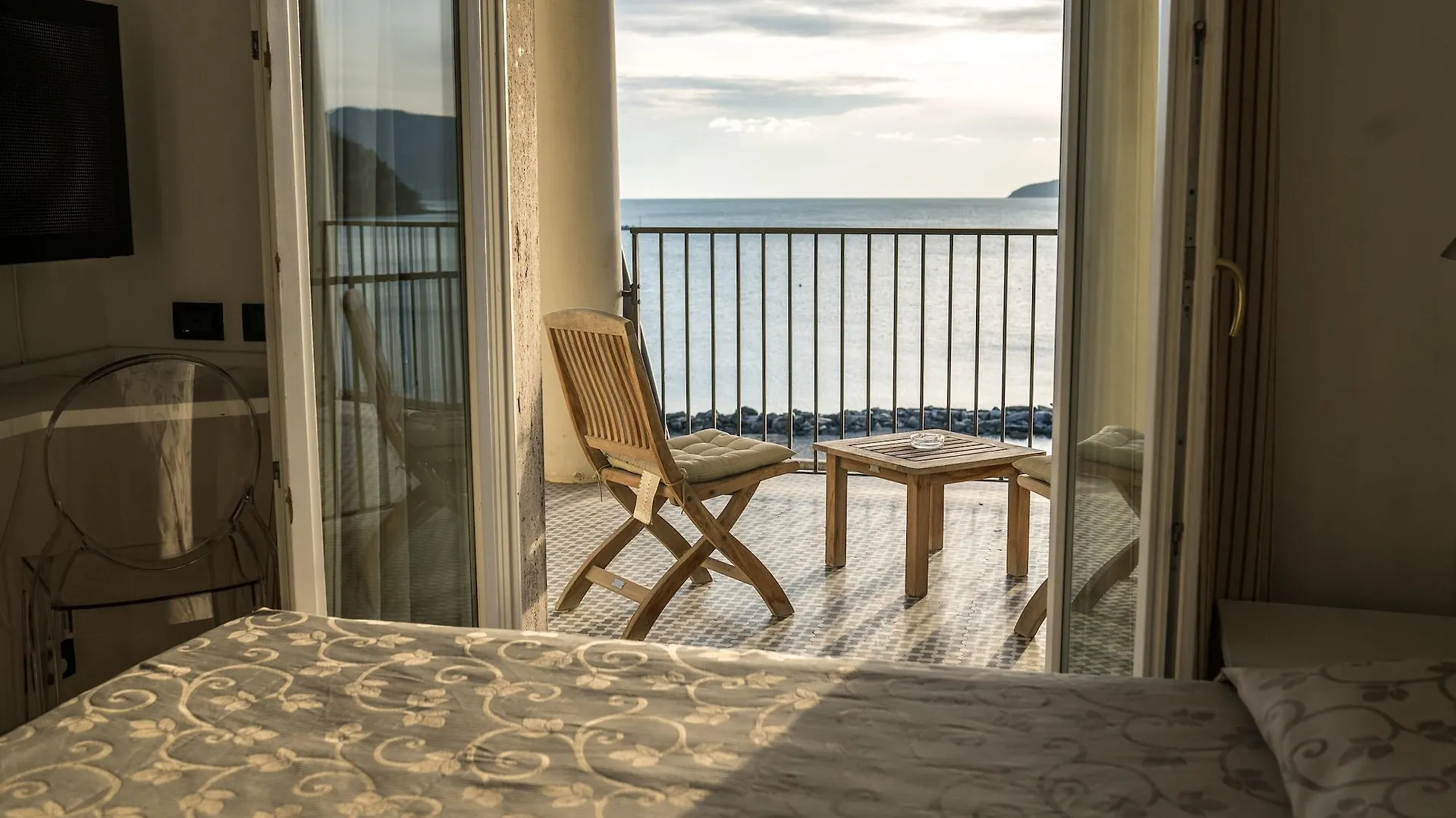 Hotel Venere Azzurra Lerici 3*,